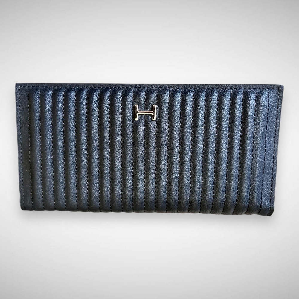 H BY HALSTON Women's Black Wallet | EUC